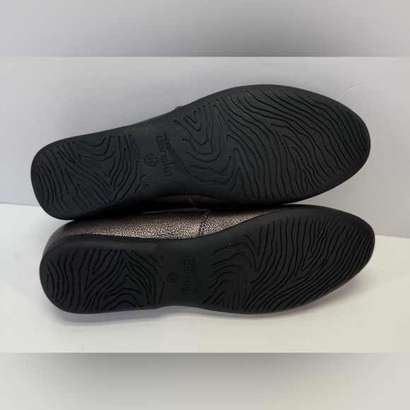 NWT Dansko Larisa women’s slip on Metallic pewter Flats size 6 - Picture 11 of 14